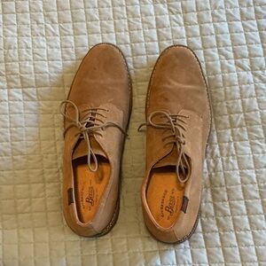 G.H. Bass & Co. Tan Suede Buck Derbys